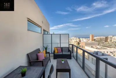 Image de Stylish 2br Meridian suite in central St Julians