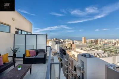 Image de Stylish 2br Meridian suite in central St Julians