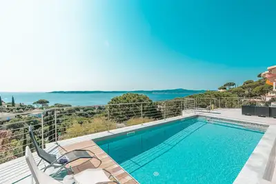 Image de Magnifique villa, vue panoramique sur le Golfe, 10 personnes, piscine chauffée