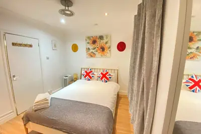 Image de Lovely 2-Bed Flat in London