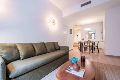 Image de Sweett | Girona 201 - Trois Chambres Appartement, Couchages 7