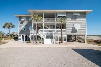 Image de Amazing Fully Remodeled Interior Oceanfront 6 Bedroom