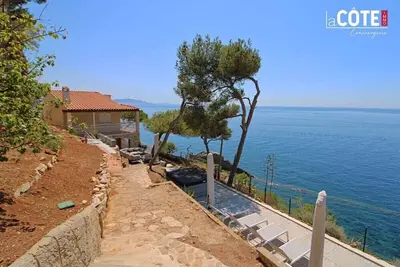 Image de A couper le souffle! #Villa de luxe sur l'eau