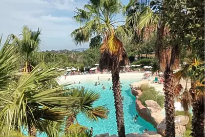 Image de Charmant appartement golfe de St Tropez village des Restanques