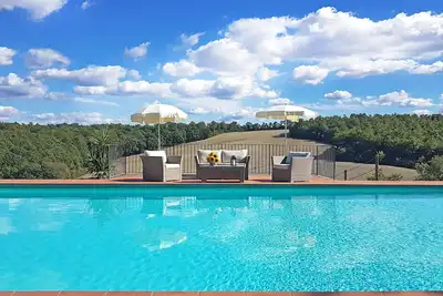 Image de Maison de vacances privée avec Wifi, climatisation, piscine privée, Tv, véranda, vue panoramique