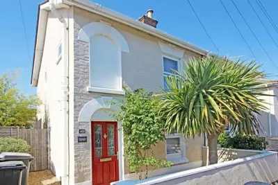 Image de Bournecoast: Lovely Two Bedroom Victorian Holiday Home - Garden - Wifi - Hb8500