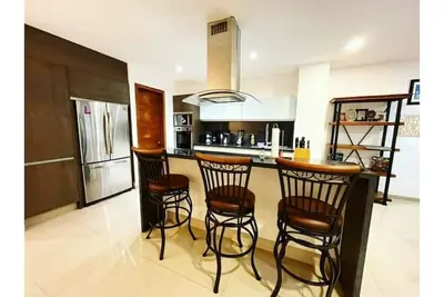 Image de Elegant apartment 5 minutes from the hotel zone