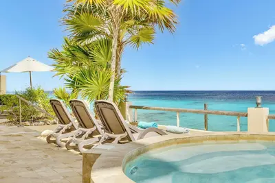 Image de Oceanfront beach apartment Bellevue 2