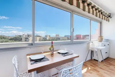 T2 à 600 m de la plage! Climatisé