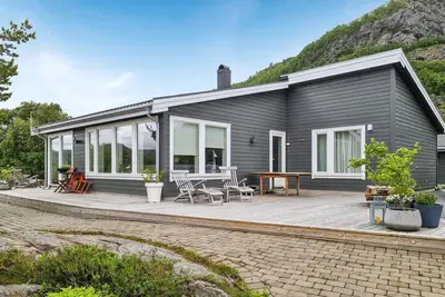 Image de Belle maison de 4 chambres à Revsnes