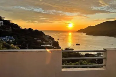 Image de 1-bedroom penthouse with terrace