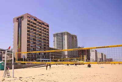 Image de Four Sails - 2br/2ba Oceanfront - 3 Balconies!