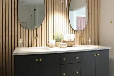 Funky 3br Cottage w/ Private Mini Golf + Fire Pit