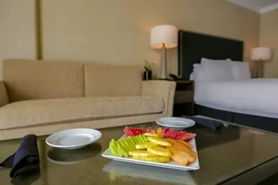 Image de Your Relaxing Getaway Awaits! Free Parking, Onsite Pool, Pets Allowed!