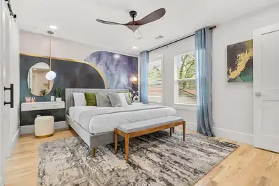 Image de KylieCarter Haus - Luxury in Historical District