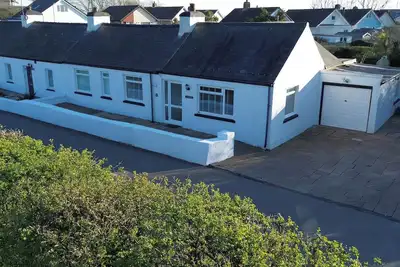 Image de 3 Tai Newydd, with a garden in Rhosneigr