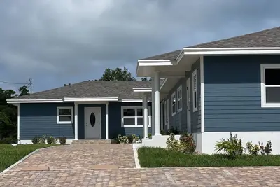 Image de ☀️Luxurious Exuma 2 Bdrm Apartment, Newly built, #2