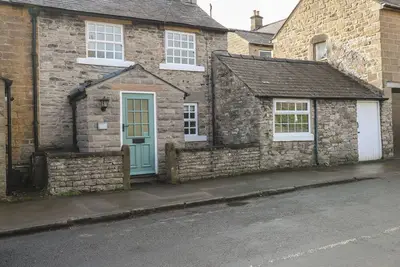Image de Buttercup Cottage, pet friendly, with open fire in Great Longstone
