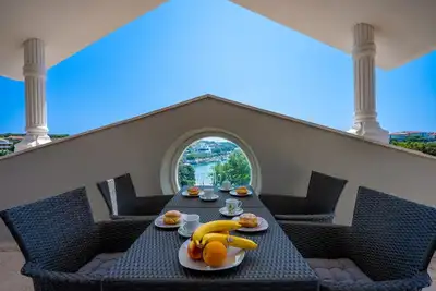 Image de Apartments Donatella -Apt 2- with sea view