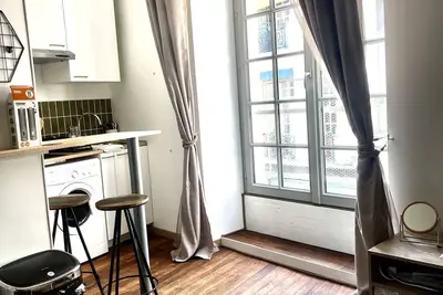 Image de Hypercentre - Cozy studio with bedroom area