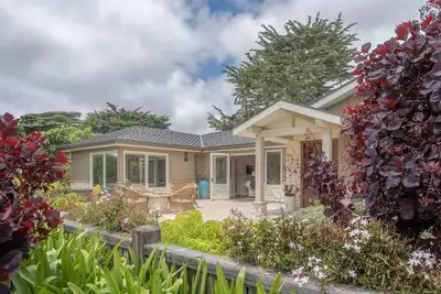 Image de 3888 Seas the Day - Modern, Stylish, Lush Gardens
