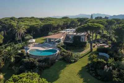 Image de Waterfront mediterranean style villa with stunning sea views