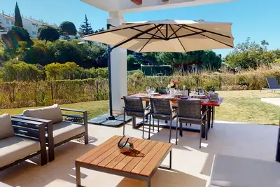 Image de Greenhills Marbella - Art Deco Villa Private Pool