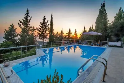 Image de Paxoi Serene Oasis - Mylos Mediterranean Charm