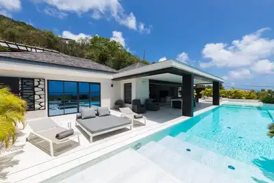 Rose Dog Luxury villa