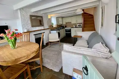 Image de Cottage-Salle de bain privée séparée-Vue sur Port-The Little Lighthouse