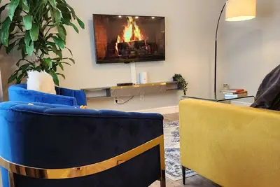 Image de Family friendly home in South Edmonton (Near airport)