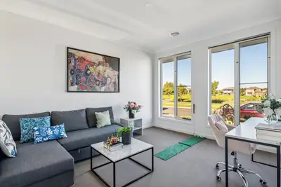 Image de Shine Point Cook Elegant Home Sweet Home
