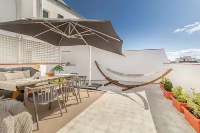 Image de Budu - 2 bedrooms and terrace in Trafalgar