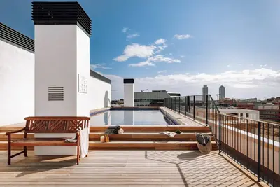 Image de Idir - 2 bedrooms, a pool and terrace in Poblenou