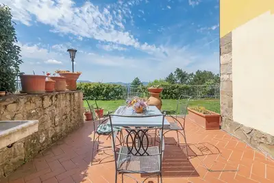 Image de Appartement 'La Tavernetta' avec piscine partagée, terrasse privée et Wi-Fi