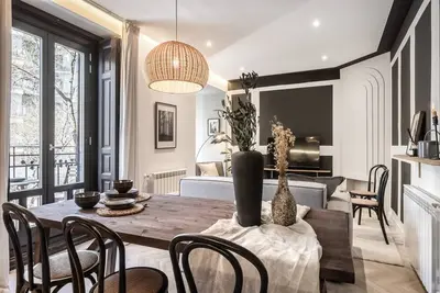 Image de Darro - 4 bedrooms in Trafalgar