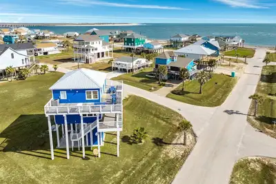 Image de Panoramic Sea & Bay-Elegance Meets the Horizon