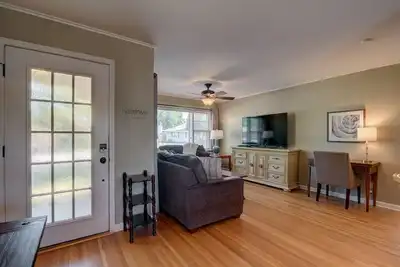 Image de Poolside Bliss