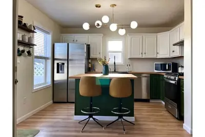 Image de Cozy, Modern 3-Bedroom Close to Downtown