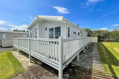 Image de Luxury lodge with decking in Hunstanton at Manor Park ref 23144k
