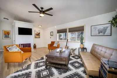 Image de Desert Escape Near Joshua Tree 5 Acre Home+Hanger