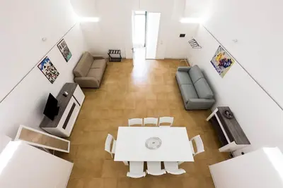 Image de Artist [waterfront center]