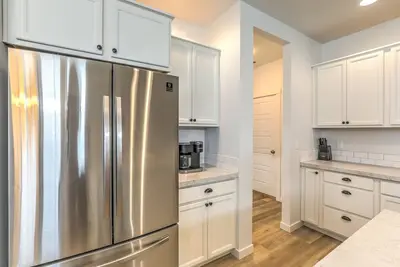 Image de Cozy house for families and friends. Situated in a peaceful neighborhood.