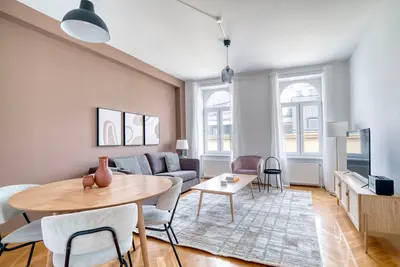 Image de Sunny Leopoldstadt 2br w/ Elevator, nr U1 & U2, by Blueground