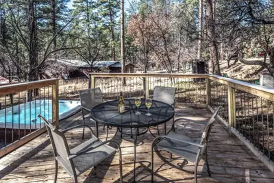 Image de Coyote - Upper Canyon w Priv Hot Tub, Big Decks, Wood Fireplace