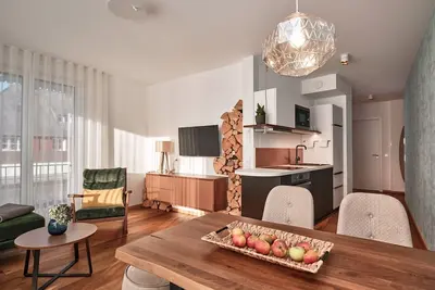 Image de Dewdrops - Forest sparkle lodge