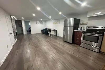 Image de 2. 5 bedrooms, Quiet and convenient area, 15min to downtown