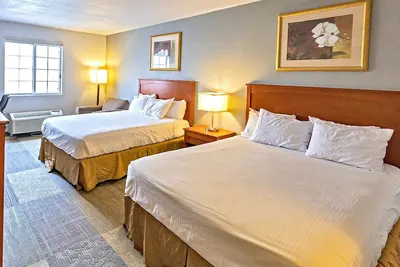 Coratel Inn by Jasper Iowa Fairfield - Deluxe 2 Queen Bed Non Smoking