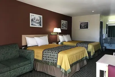 Image de 2 Pet-friendly Units w/ Free Breakfast, Pool, Near Cabot Frisbee Golf Park!