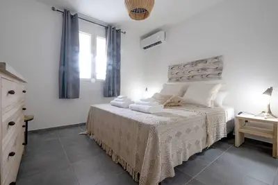 Image de Appartement Ă 150m de la plage, navette et commerces